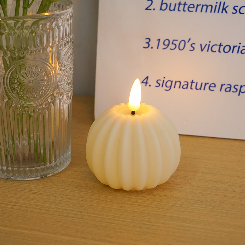 Flickering  Battery-Powered candle Warm Yellow 3